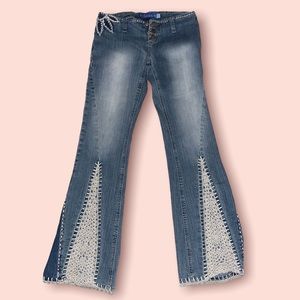 Gorgeous Y2K crochet jeans